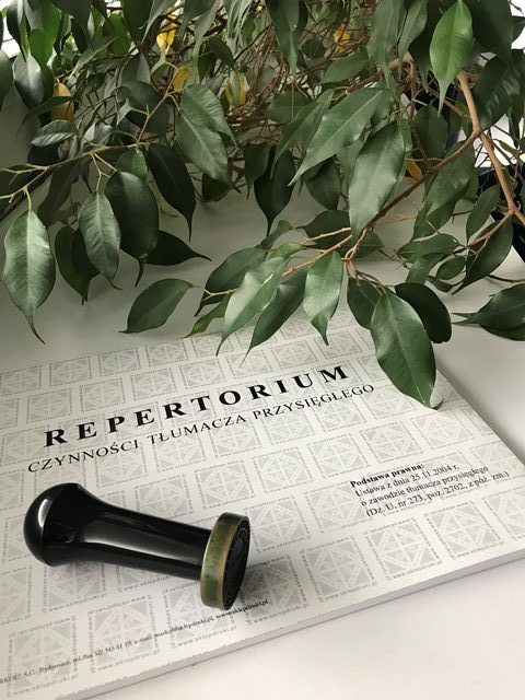 tłumaczenie dokumentów urzędowych to z reguły tłumaczenie poświadczone